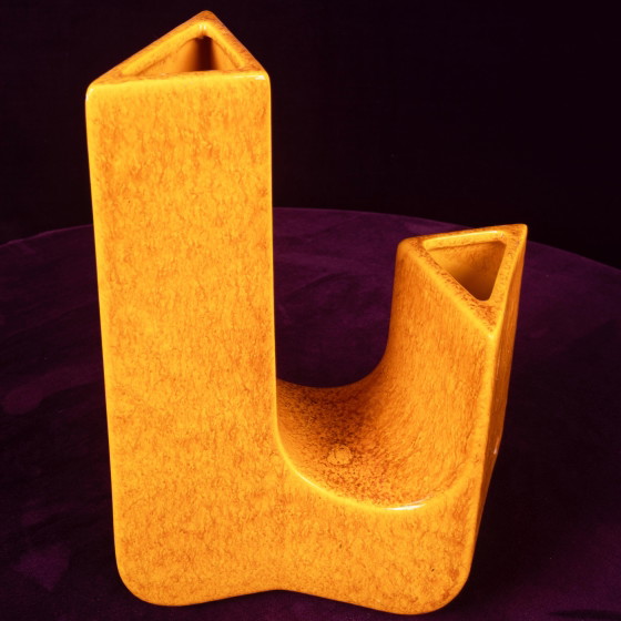 Sculptural Amber Ceramic Space Age Vase, Italy 1970 (photo 9 of 20)