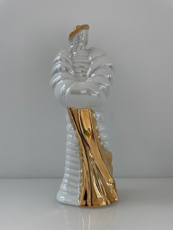 Image 1 of Statua vintage di donna con cappotto di pelliccia - Sanbo Ceramica Valencia (1980)