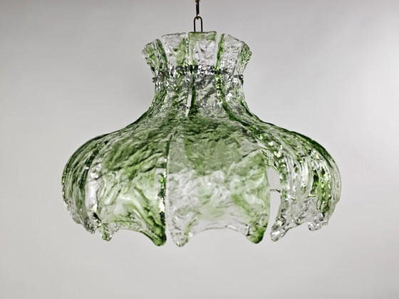 Image 1 of Pendelleuchte von Mazzega, bestehend aus losen Blättern aus transparentem und grünem Eisglas.