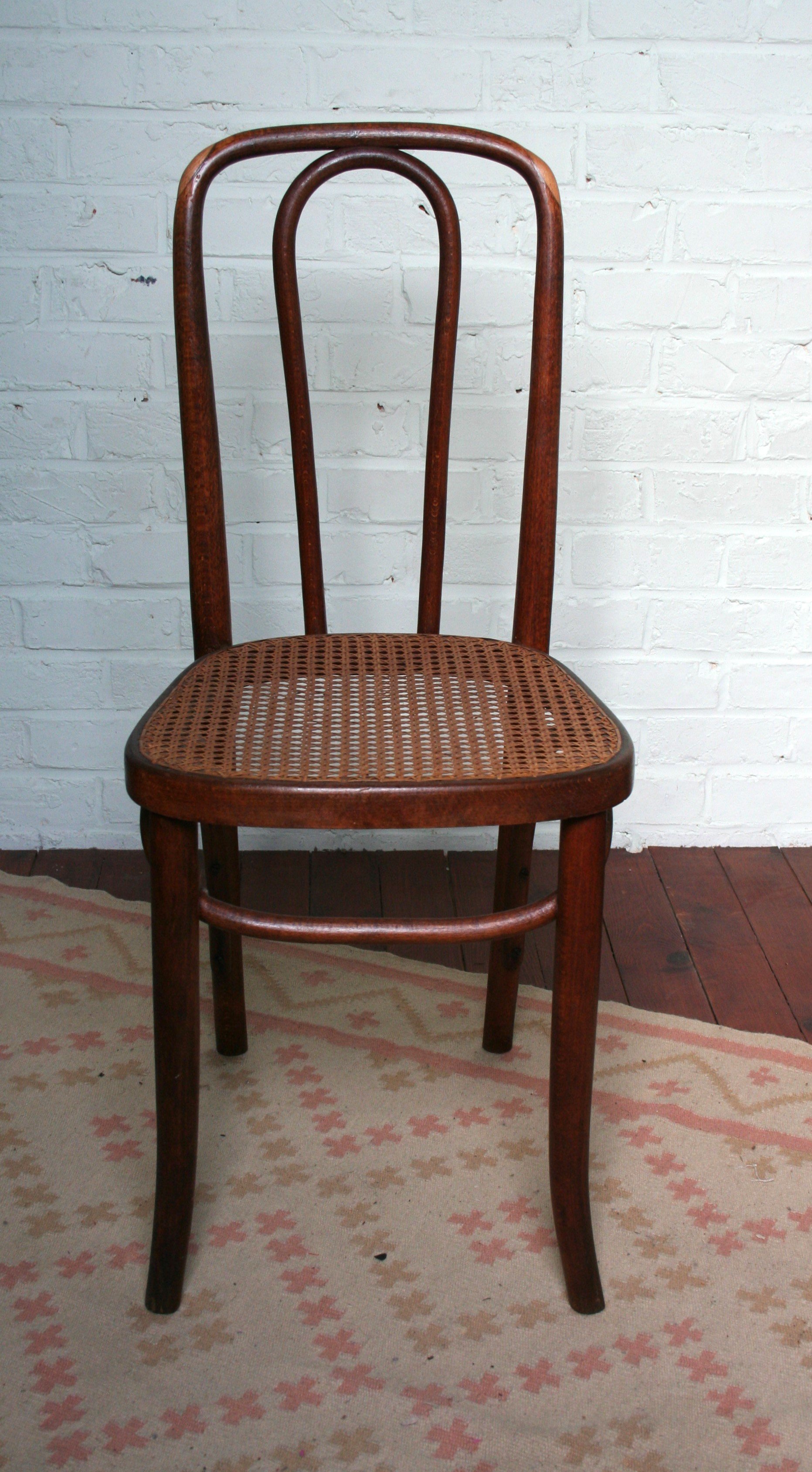 Vintage Restored Thonet Type N°391 | €225 | Whoppah