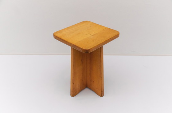 Image 1 of Conjunto de 6 taburetes de roble al estilo de Pierre Chapo, Francia, años 60