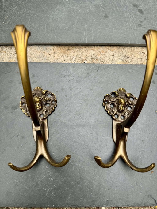 2 bronzene Garderobenhaken, 19. Jahrhundert