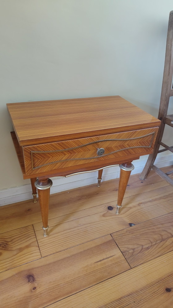 Image 1 of Vintage Luigi XVI-stijl nachtkastje/bijzettafel, vaso anni '50