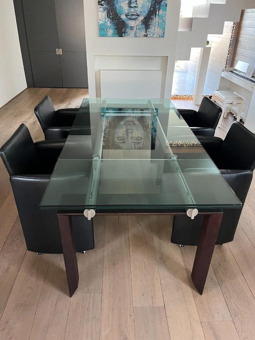 Desalto Stilt 430 design table with 6 bucket seats in leather