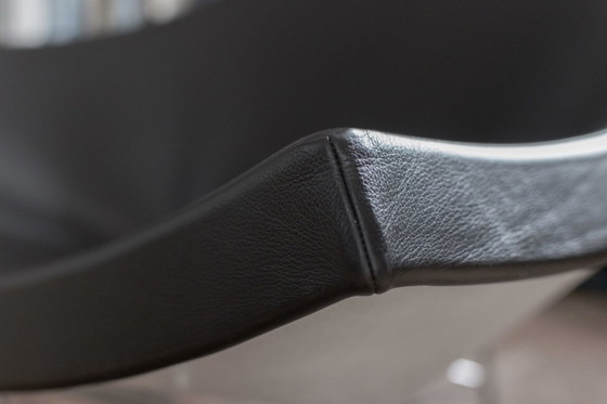 Image 1 of 2x Vitra Coconut Chairs – Leder Premium Nero – Design George Nelson