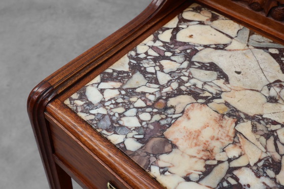 Image 1 of Pareja de mesillas de noche Art Nouveau con tapa de mármol de Paul Alexandre Dumas, Francia ca. 1910