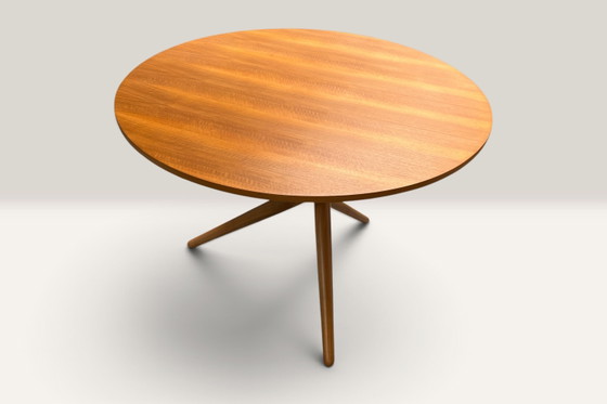 Image 1 of Eet- en theetafel van Jürgen Bally voor begeleid wonen, verstelbare tafel