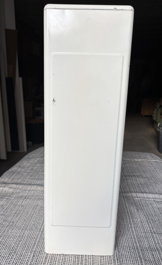 Image 1 of Armadietto dei medicinali in metallo vintage