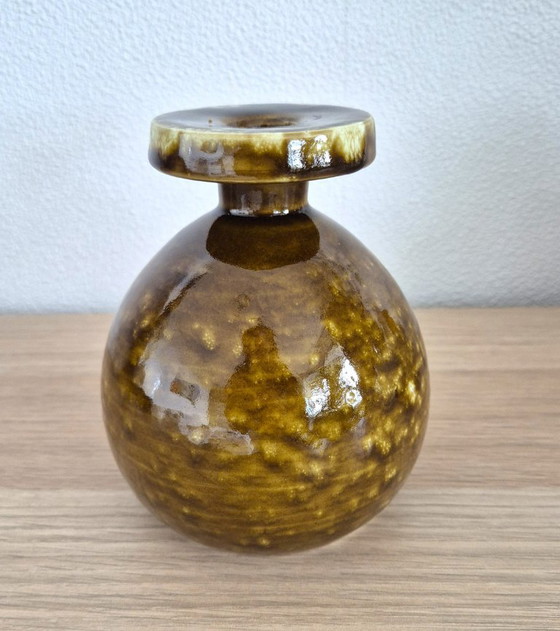 Handcrafted Italian vintage ceramic vase olive green glossy glaze (photo 5 of 5)