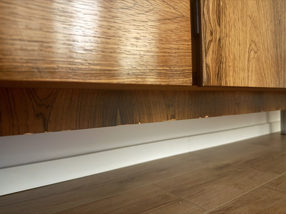 Credenza vintage in palissandro degli anni '60/'70 – Credenze, Metallo, Legno (photo 6 of 6)