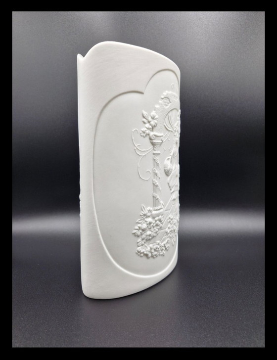 Image 1 of Vintage AK Kaiser porcelain relief vase – Manfred Frey – Model 0315