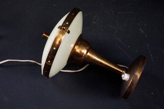 Image 1 of Zeldzaam paar nachtlampjes van gebogen glas, toegeschreven aan Pietro Chiesa. Italië, jaren 1950.