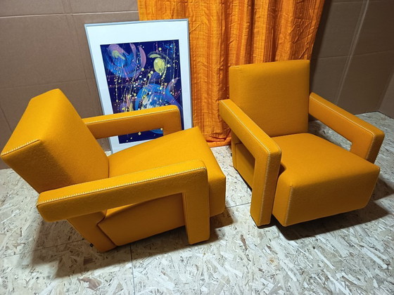 Image 1 of CASSINA Paire de fauteuils Utrecht 637 NEUF 2026 en laine KVARD Moutarde par Gerrit Rietveld