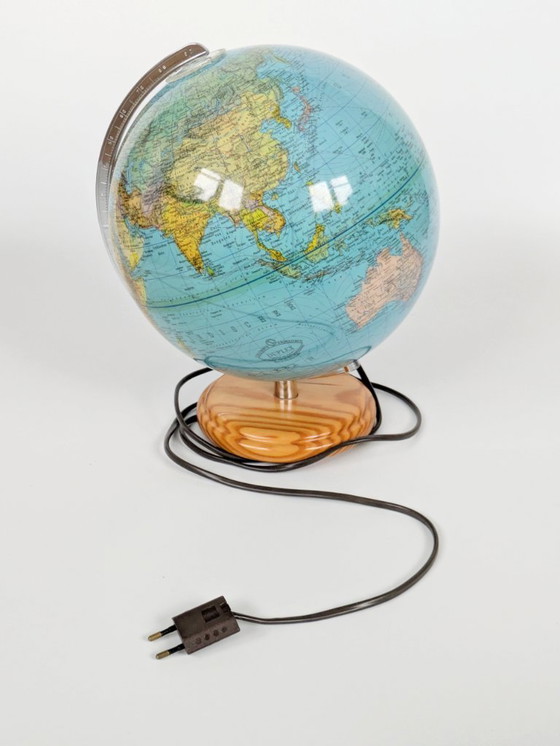Image 1 of Columbus Duplex verlichte wereldbol uit de jaren 80: politieke en fysische kaart, grenenhouten voet, Europese stekker