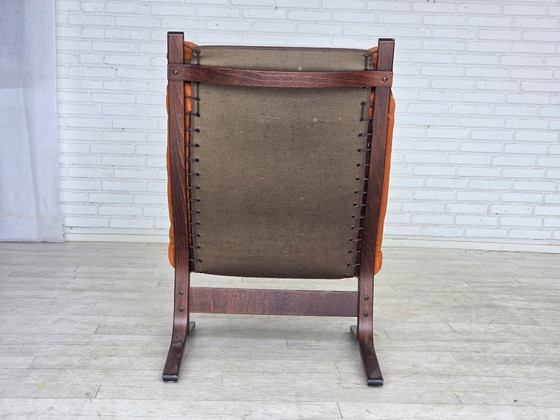 Image 1 of Années 1970, design norvégien d'Ingmar Relling, fauteuil lounge, modèle « Siesta ».