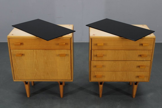 Image 1 of 1960 Frantisek Mezulanik Paar ladekasten, Tsjecho-Slowakije