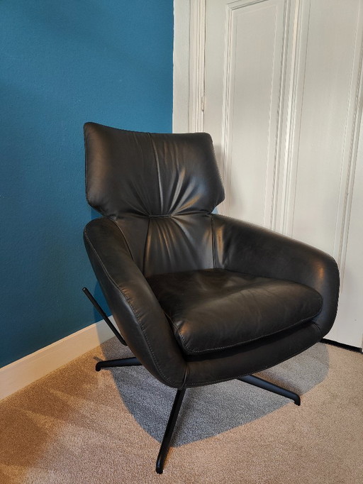 Leolux Lloyd fauteuil met neigfunctie