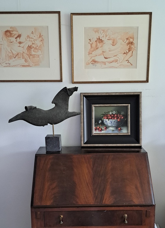 Image 1 of Fresas silvestres en cuenco antiguo