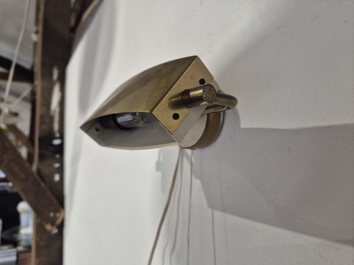 Lámpara de pared de latón de Jacques Biny, años 40/50