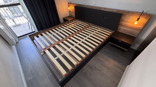 Kwalitatieve slaapkamerset (bed + grote garderobekast) – afkomstig van  Loft Interieur Roosdaal (5j oud)