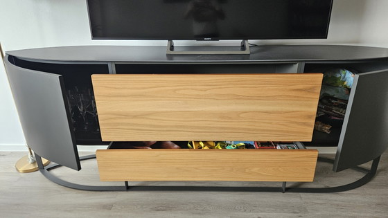 Hülsta NAVIS sideboard with lighting, walnut wood – Metal (photo 11 of 15)
