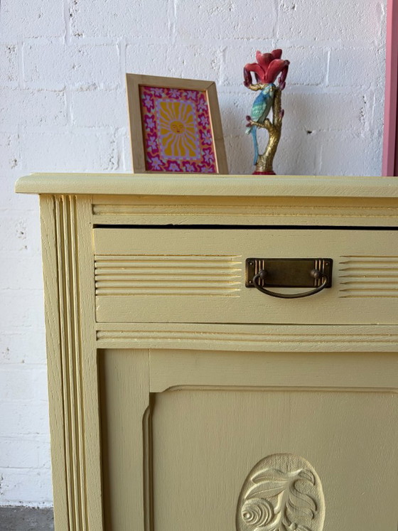 Commode ancienne vintage relookée jaune beurre – Buffet bas, Wood (photo 12 of 16)