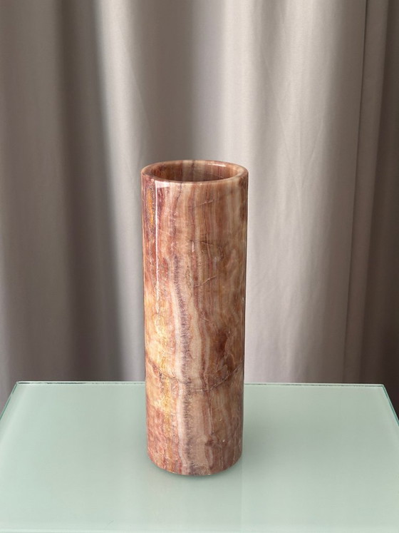 Vase vintage élégant sculpté dans du marbre onyx naturel massif – Marble (photo 8 of 10)