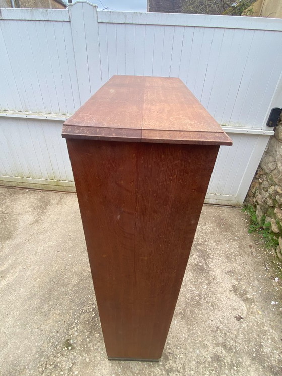 Image 1 of Archiefkast/kantoorkast met roldeksel uit de jaren 1950, gemaakt van eikenhout en fineer.