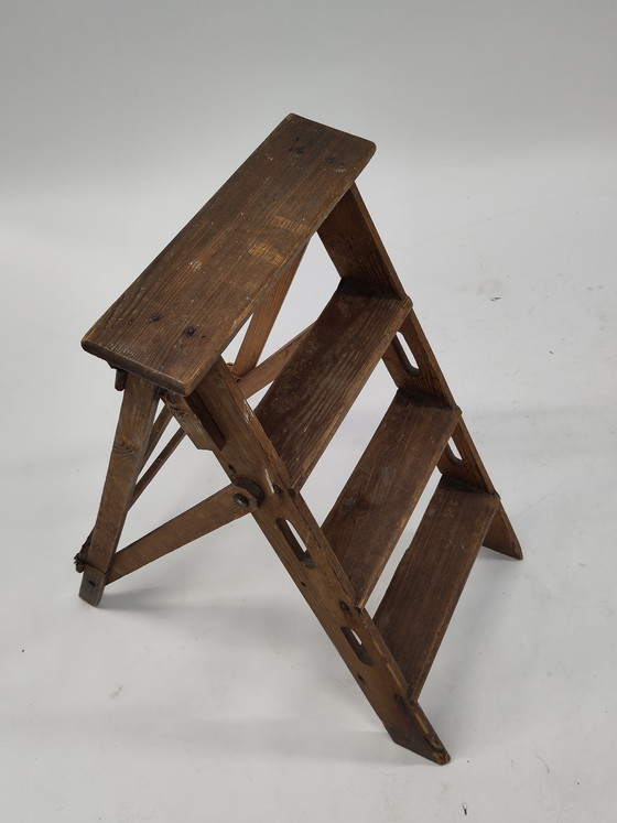 Image 1 of Antique wooden library ladder