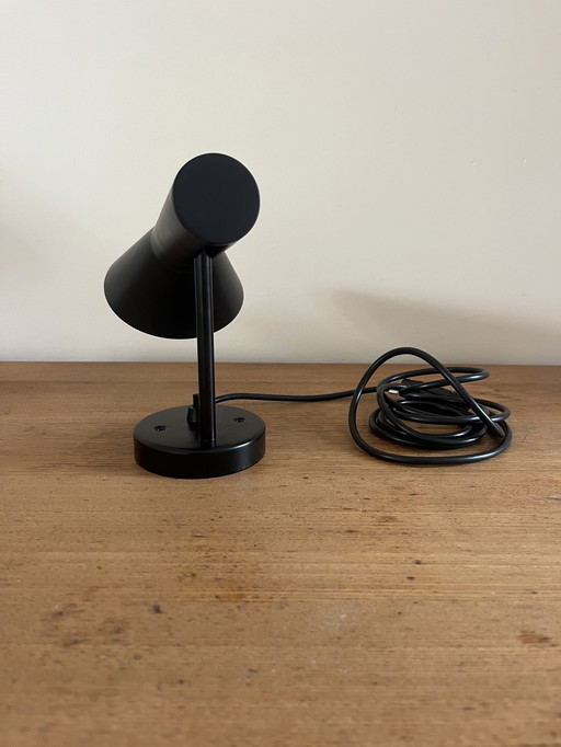 Louis Poulsen AJ wall lamp - Arne Jacobsen - Danish design lamp