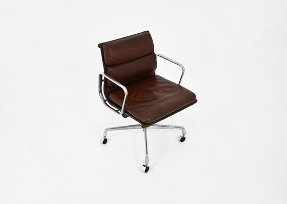 Image 1 of Fauteuil Soft Pad conçu par Charles et Ray Eames pour Herman Miller, années 1970