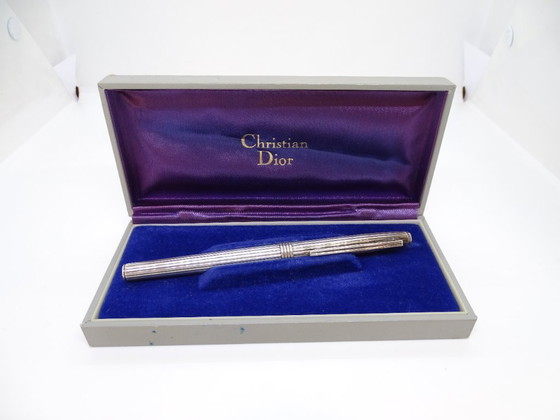 Image 1 of Penna a sfera scanalata Dior, metallo argentato, anni '70 - Francia