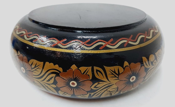 Image 1 of Vintage Hand-Carved & Painted Wooden Bowl (Likely Colombian Mopa Mopa)