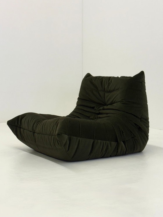 Image 1 of Ligne Roset Togo 1 posto in velluto verde scuro
