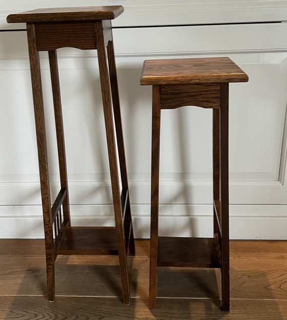 Image 1 of Plant table/pedestal set dark antique oak