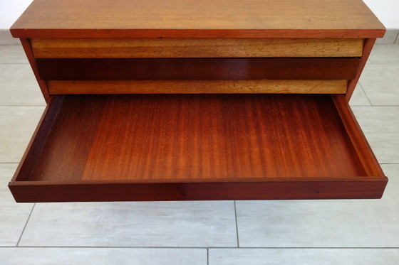 Image 1 of Cómoda de teca de los años 60