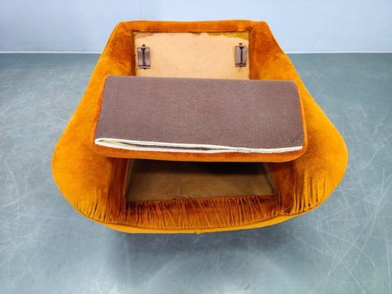 Image 1 of Coppia di poltrone lounge italiane in stile Space Age, con rivestimento arancione, anni '70.