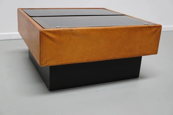 Image 1 of Tavolino da caffè/bar vintage in pelle color cognac di De Sede, anni '60/'70