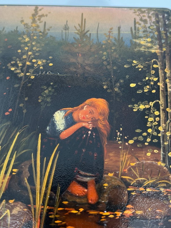 Image 1 of Hand-painted Russian lacquer box “Alyonushka” – Kholuy – vintage collectible