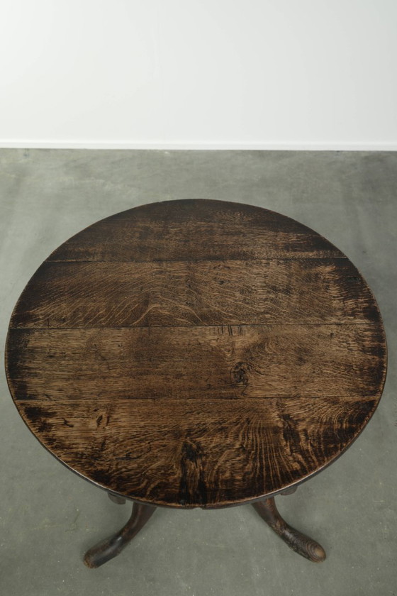 Characterful 18th-century English oak side table with a beautiful appearance and good colors – Wood, Klassiek (photo 4 of 8)