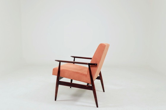 Image 1 of Poltrona in velluto a coste rosso corallo in stile moderno di metà secolo, disegnata da H.Lis.