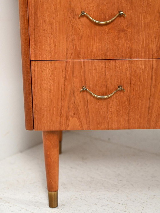 Image 1 of Commode scandinave en teck des années 1950