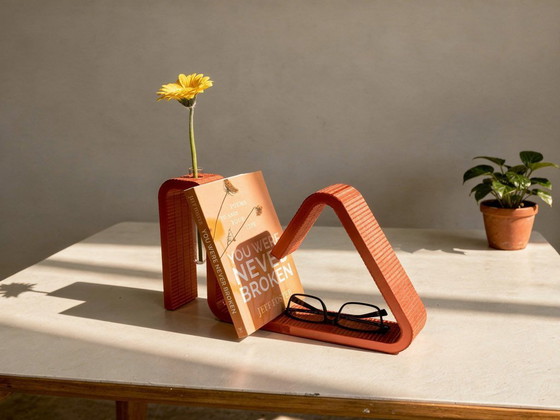 Image 1 of Red Magazine rack - PLA - 3D printed