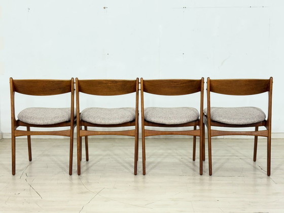 Image 1 of 4x Chaises de salle à manger en teck par Erik Buch pour OD Møbler, Modèle 49 Vintage