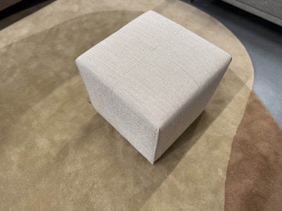 Image 1 of Eyye Kub 47 Poef Milton stof Floral 