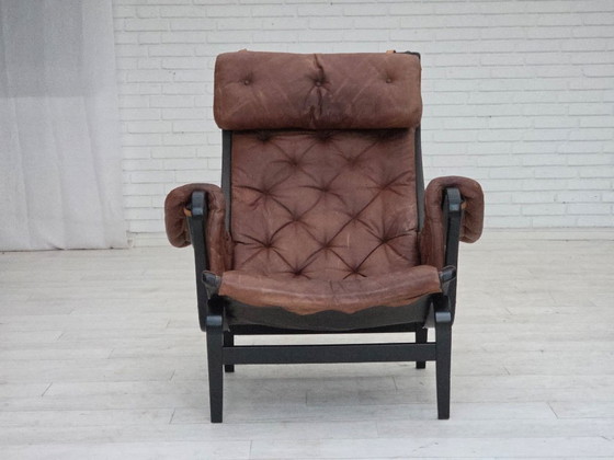 Image 1 of Jaren 70, Zweeds ontwerp van Bruno Mathsson, model "Pernilla", meubelleer.