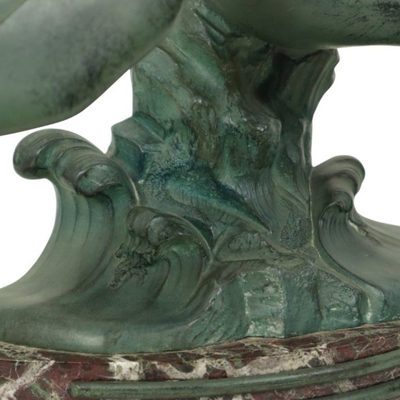 Image 1 of Sculpture Art Déco représentant une mouette sur socle en marbre