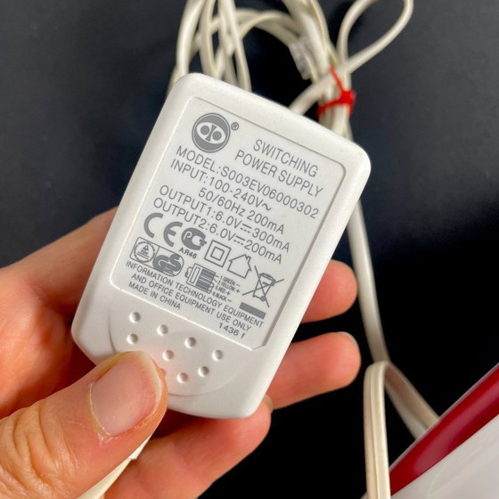 Image 1 of Téléphone sans fil Philips Mira M555 rouge et blanc avec répondeur (2013)