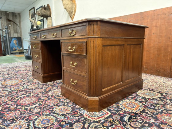 Scrivania inglese classica con sedia da ufficio – Scrivanie, Leather, Wood (photo 6 of 22)