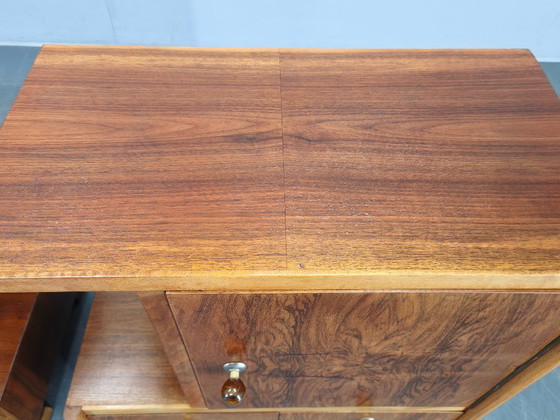 Image 1 of Coppia di comodini italiani in noce, metà del XX secolo, anni '50.